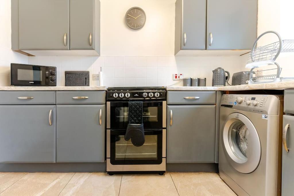 A&s Properties, No Guest Fees, Bank Transfe Deposit Available *