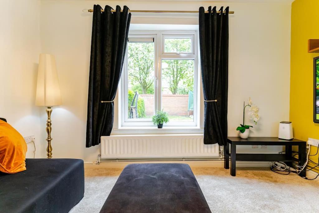 Apartment A&s Properties, No Guest Fees, Bank Transfe Deposit Available